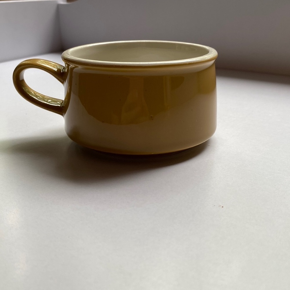 Hall Vintage‎ China Yellow Mustard Yellow Made in USA 2656 Mug